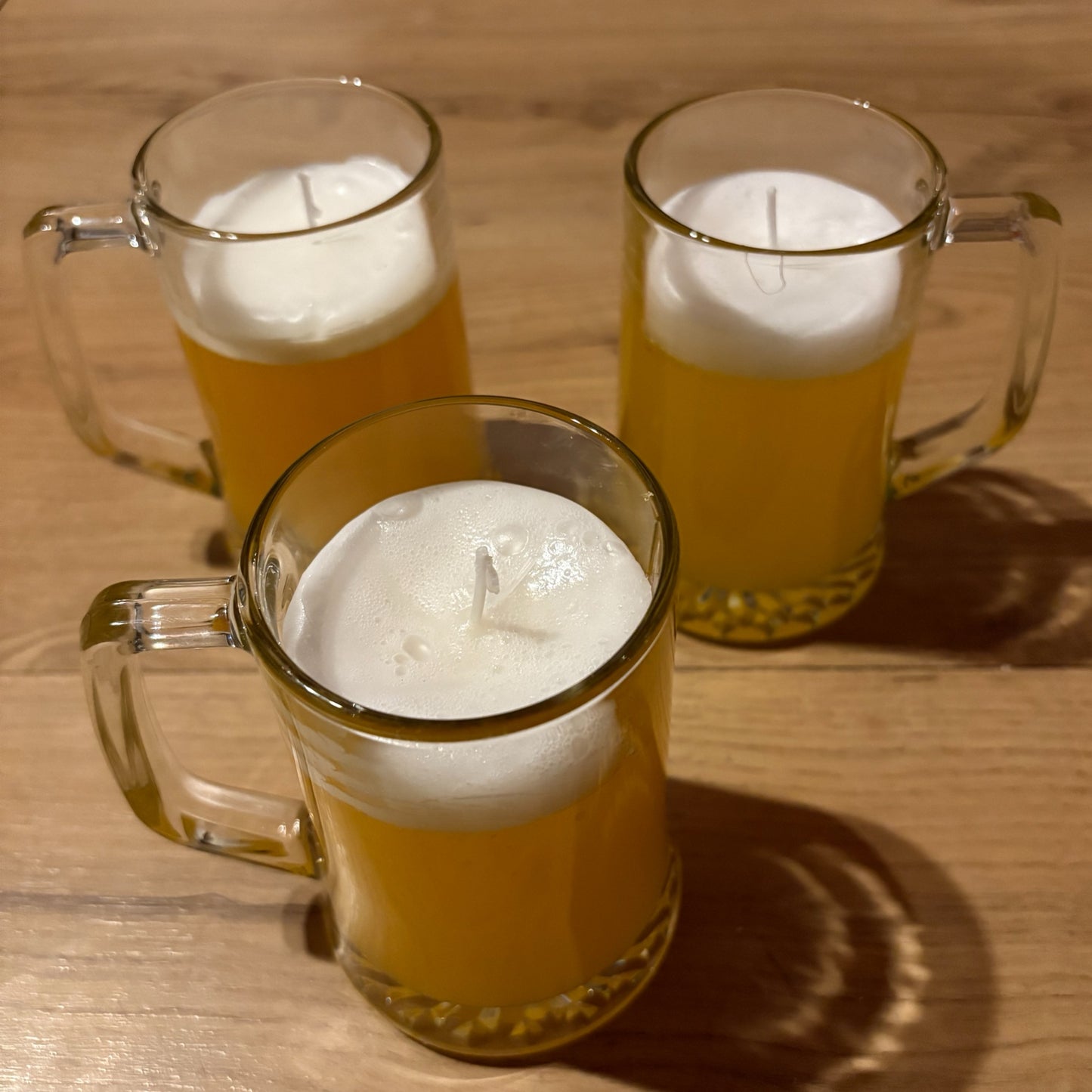 Candela artigianale a forma di birra